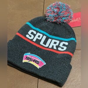 NWT - Mitchell & Ness San Antonio Spurs Pom Knit Hat